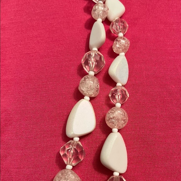 White double strand necklace - Picture 2 of 4